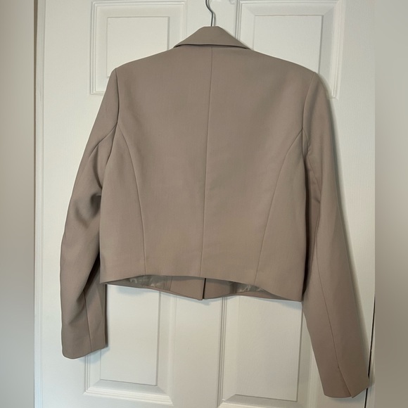 Abercrombie Cropped Blazer - Picture 4 of 4